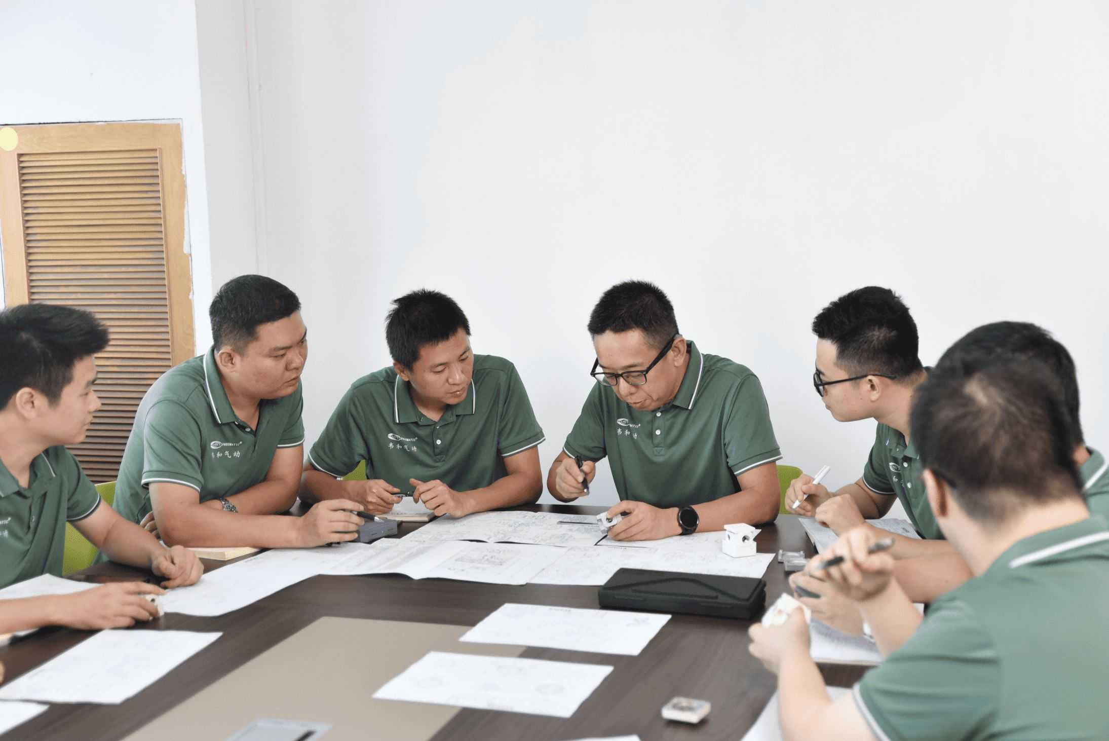 ITV Electric Pneumatic Regulator Technisches Team