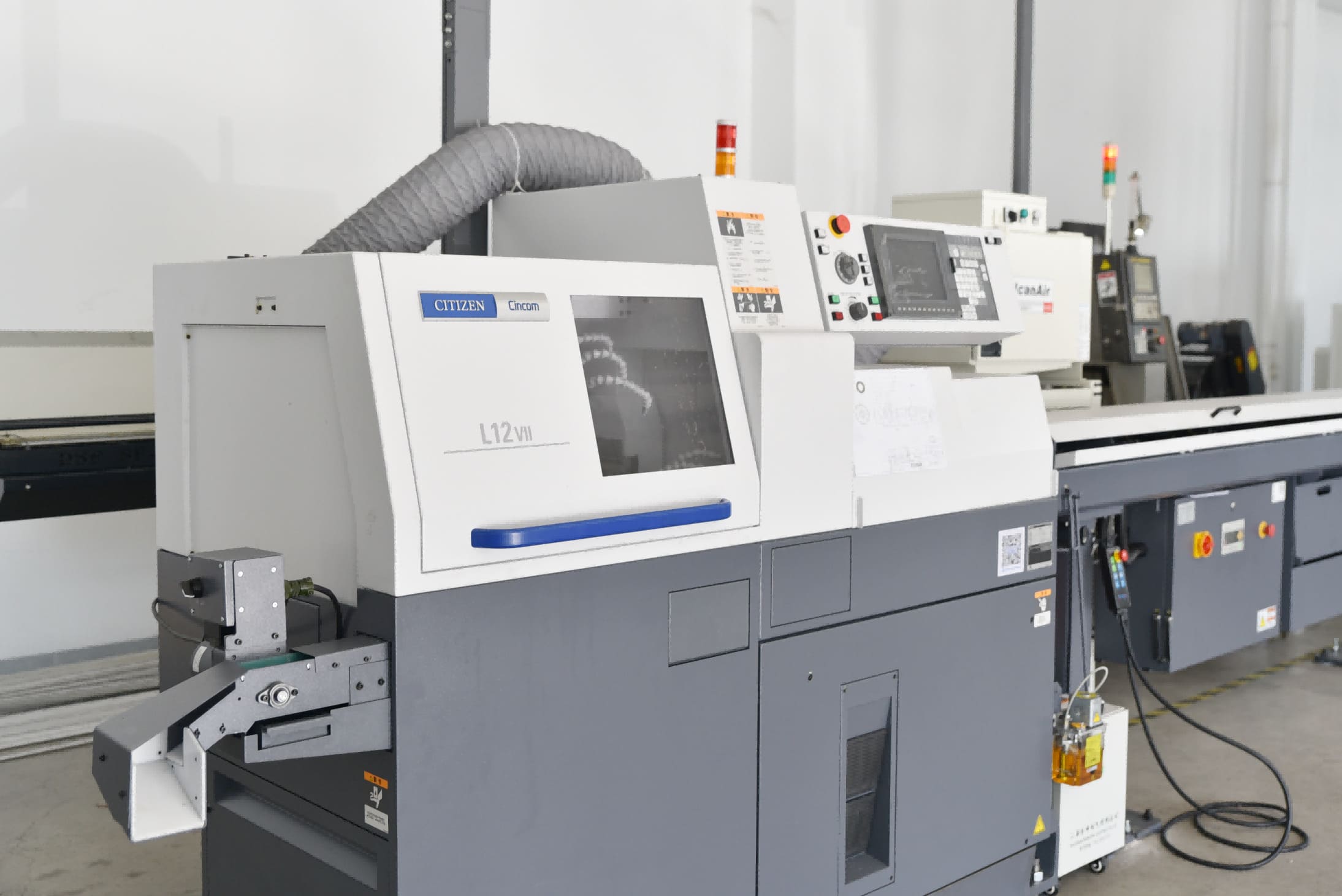 Schweizer CNC-Drehmaschine